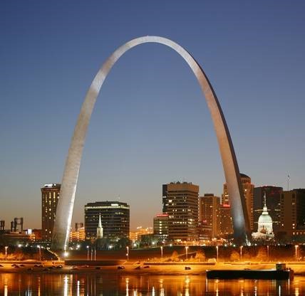 Eero Saarinen, Gateway Arch, 1963-65, stainless steel, 630’ high. St. Louis, Missouri.